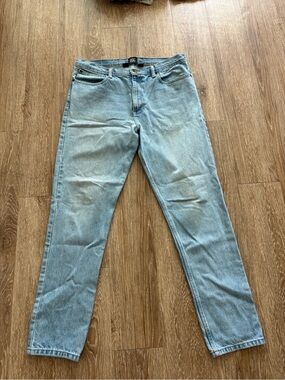 BDG Slim Light Blue jeans